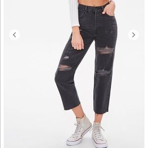 The Larchmont Frayed Jeans